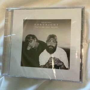 Taylor swift fortnight cd